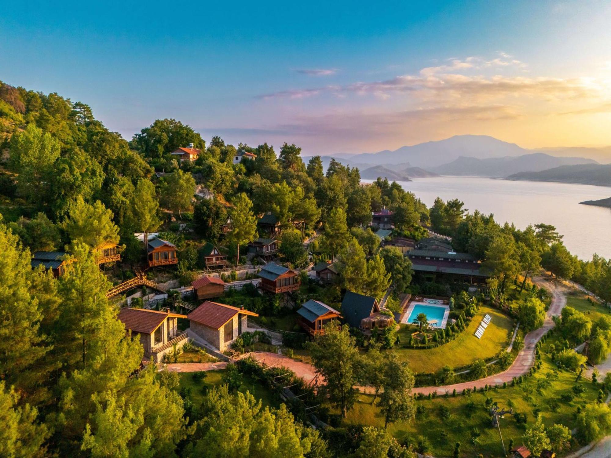 Отель Botanik Goel Evleri Bucak Экстерьер фото